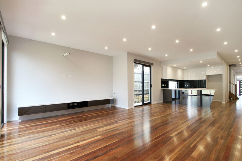 Rooftop entertaining area with views over Mordialloc beach and Port Phillip Bay