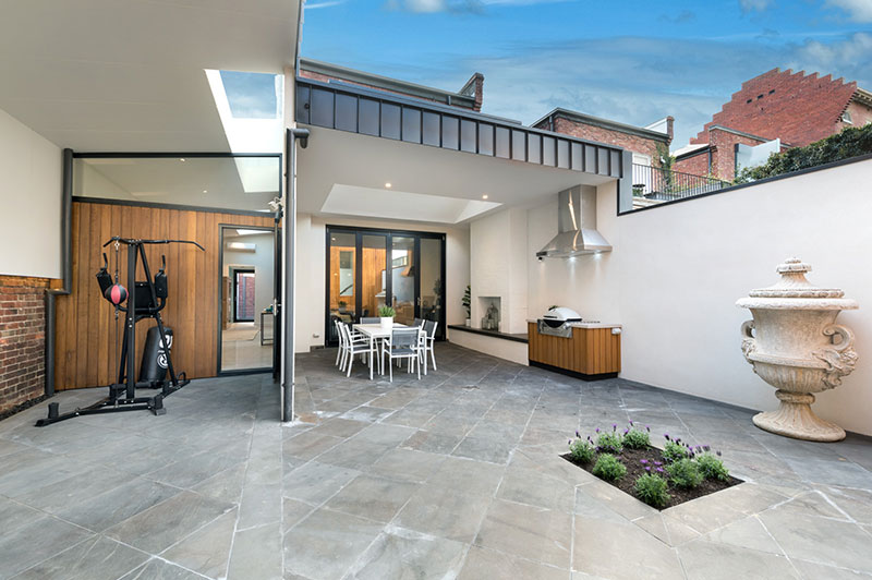 Walk in robe fit out in the East Melbourne Victorian home